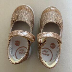 Stride Rite size 6 sparkling dress shoes
